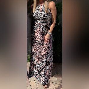 London Times Black, White and Pink Sleeveless Maxi Sundress Size 4